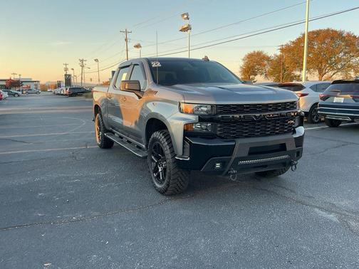 2022 Chevrolet Silverado 1500 Custom Trail Boss