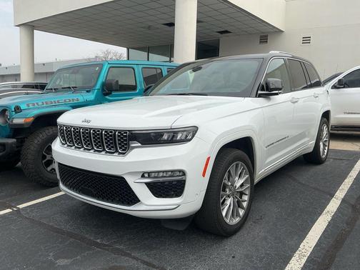 2022 Jeep Grand Cherokee Summit