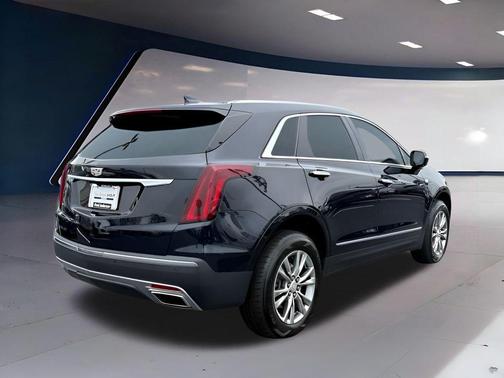 2022 Cadillac XT5 Premium Luxury