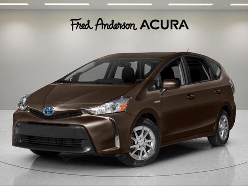 2017 Toyota Prius v Five