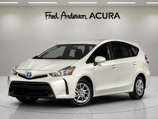 2017 Toyota Prius v Five