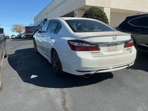 2017 Honda Accord Sport SE