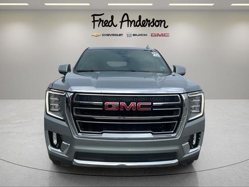 2024 GMC Yukon SLT