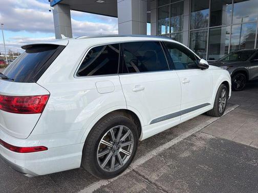 2019 Audi Q7 45 Premium Plus