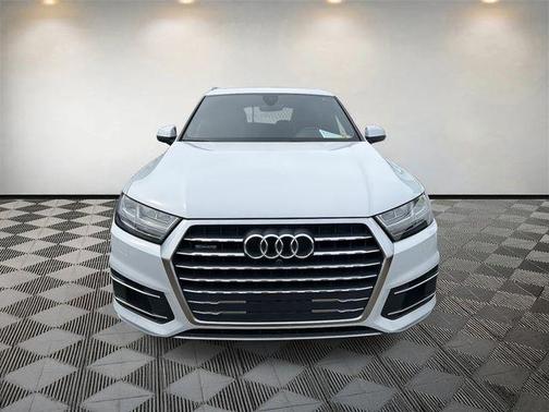 2019 Audi Q7 45 Premium Plus