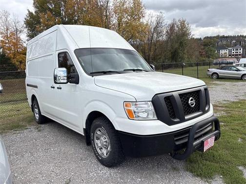 2021 Nissan NV Cargo NV3500 HD S V8