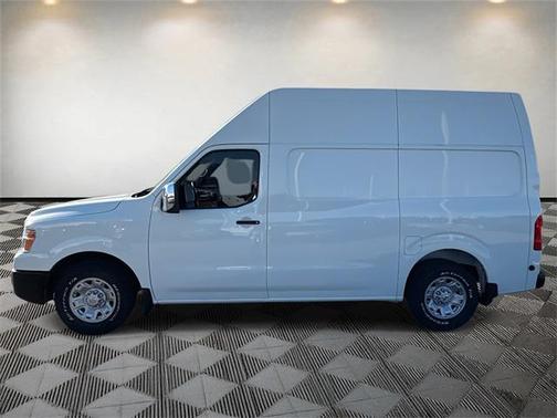 2021 Nissan NV Cargo NV3500 HD S V8