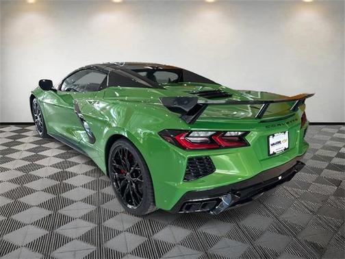 2026 Chevrolet Corvette Stingray w/2LT