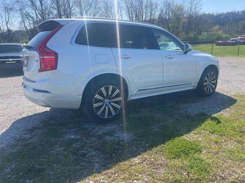 2022 Volvo XC90 T6 Inscription