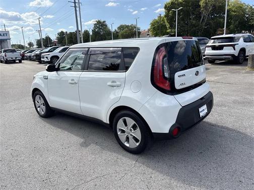 2016 Kia Soul Base