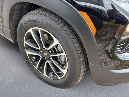 Mosaic Black Metallic 2026 Chevrolet Trailblazer LT