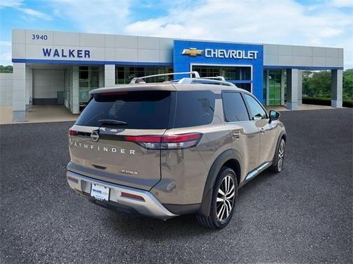 2024 Nissan Pathfinder Platinum FWD