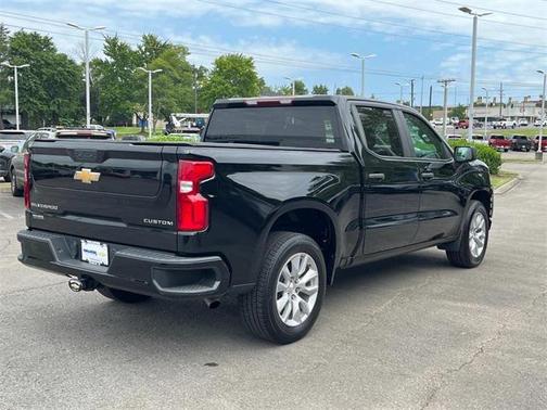 2022 Chevrolet Silverado 1500 Custom