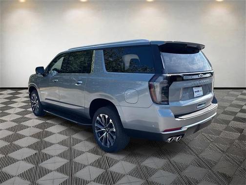 2025 Chevrolet Suburban 4WD High Country