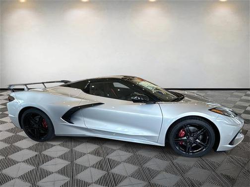 2026 Chevrolet Corvette Stingray w/2LT
