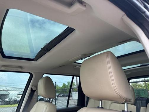2016 Land Rover LR4 Base