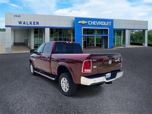 2017 RAM 2500 Laramie Crew Cab 4x4 6'4' Box