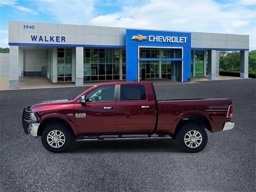 2017 RAM 2500 Laramie Crew Cab 4x4 6'4' Box