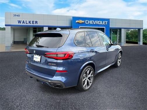 2021 BMW X5 M50i