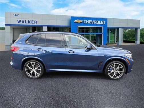 2021 BMW X5 M50i