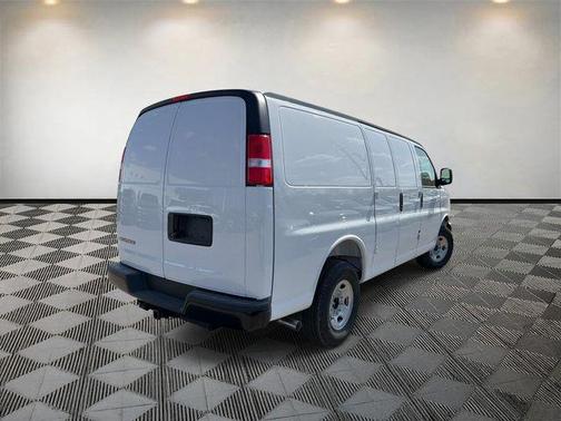 2026 Chevrolet Express 3500 3500 Regular Wheelbase, WT, RWD