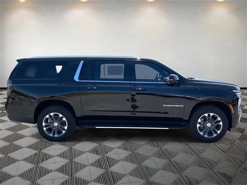 2025 Chevrolet Suburban LT