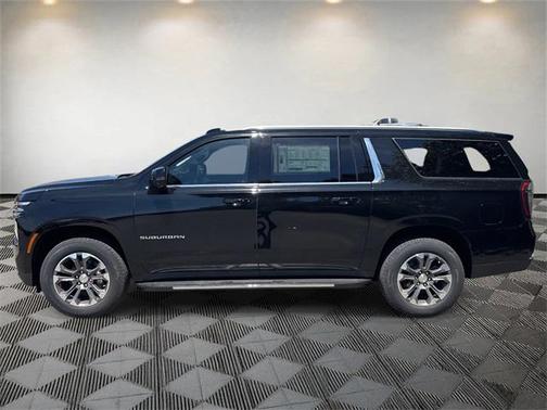 2025 Chevrolet Suburban LT
