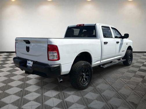 Bright White Clearcoat 2021 RAM 2500 Tradesman Crew Cab 4x4 6'4' Box