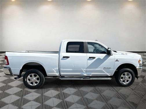 2023 RAM 2500 Big Horn Crew Cab 4x4 6'4' Box