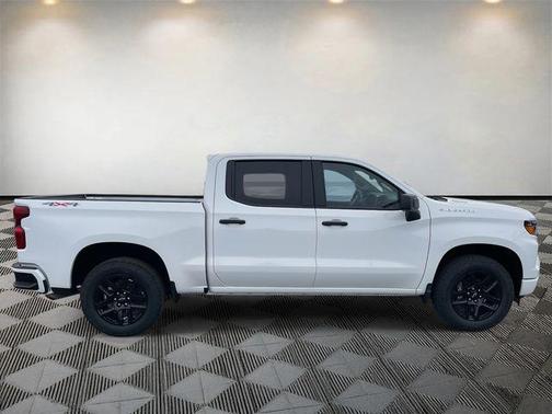 Summit White 2026 Chevrolet Silverado 1500 Custom