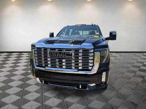 Onyx Black 2024 GMC Sierra 2500 Denali