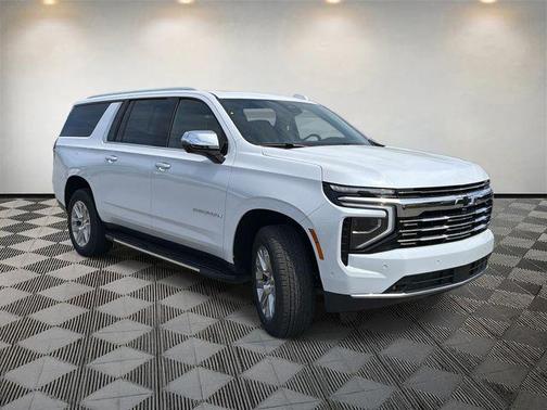 Polar White Tricoat 2026 Chevrolet Suburban Premier