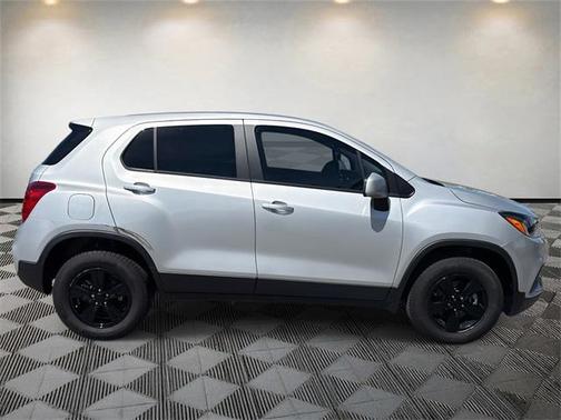 2022 Chevrolet Trax LS