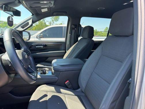 Sterling Gray Metallic 2025 Chevrolet Suburban LS