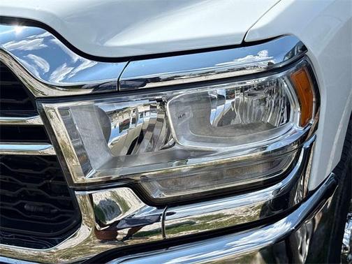 2024 RAM 2500 Tradesman Crew Cab 4x4 6'4' Box