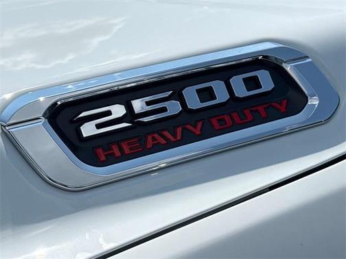2024 RAM 2500 Tradesman Crew Cab 4x4 6'4' Box