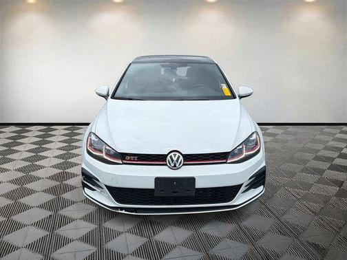 Pure White 2020 Volkswagen Golf GTI 2.0T SE DSG