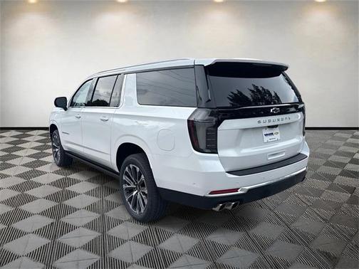 2025 Chevrolet Suburban 4WD High Country