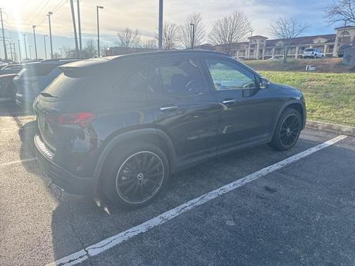 2021 Mercedes-Benz GLA 250 Base 4MATIC