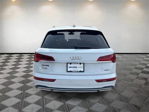 2021 Audi Q5 45 Premium Plus
