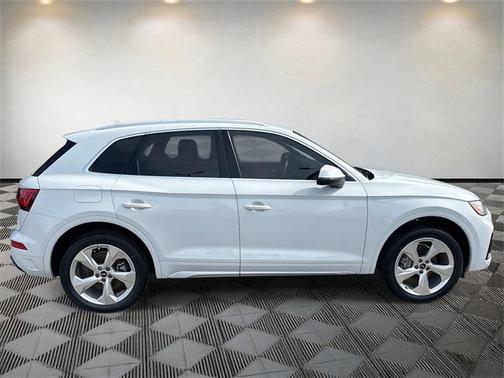 2021 Audi Q5 45 Premium Plus