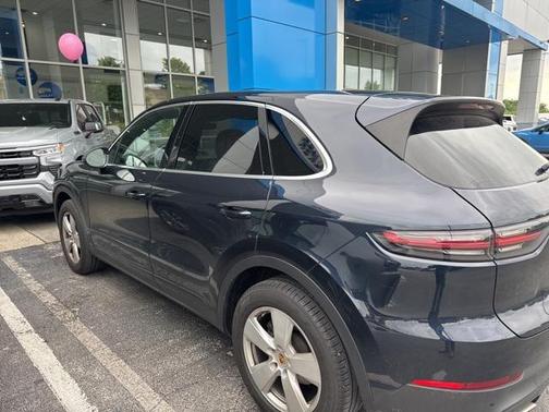 2019 Porsche Cayenne Base