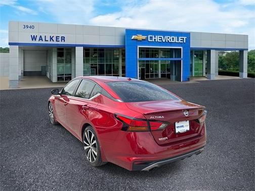 2020 Nissan Altima SR FWD