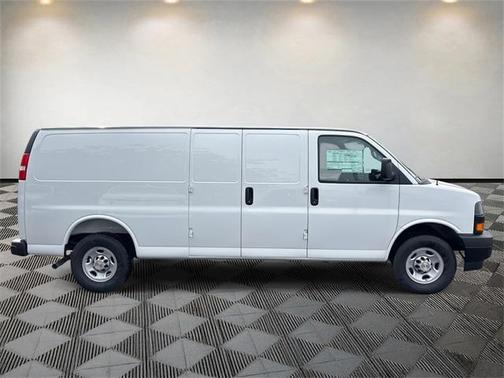 2025 Chevrolet Express 3500 RWD 3500 Extended Wheelbase WT