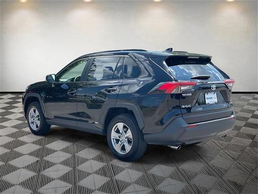 2023 Toyota RAV4 Hybrid SE