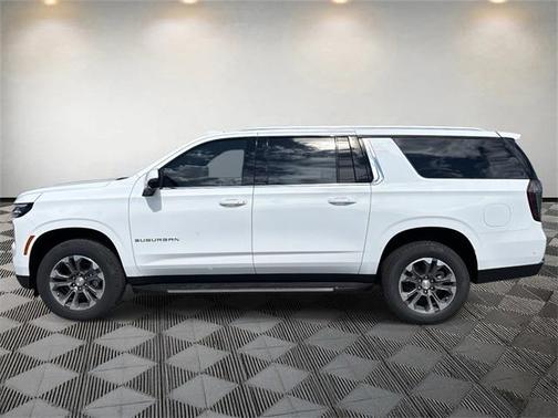 2025 Chevrolet Suburban LT