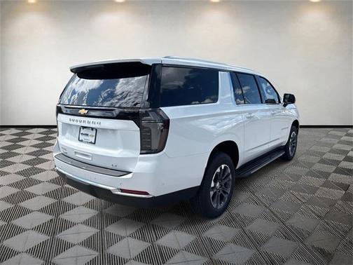 2025 Chevrolet Suburban LT
