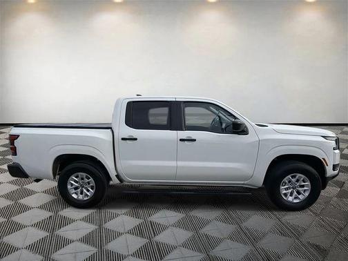 2025 Nissan Frontier S