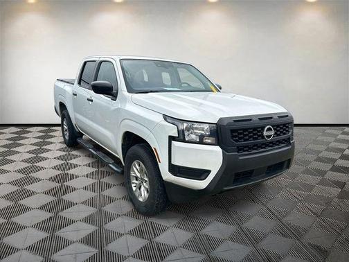 2025 Nissan Frontier S