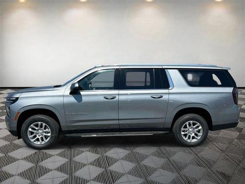 Sterling Gray Metallic 2026 Chevrolet Suburban LT